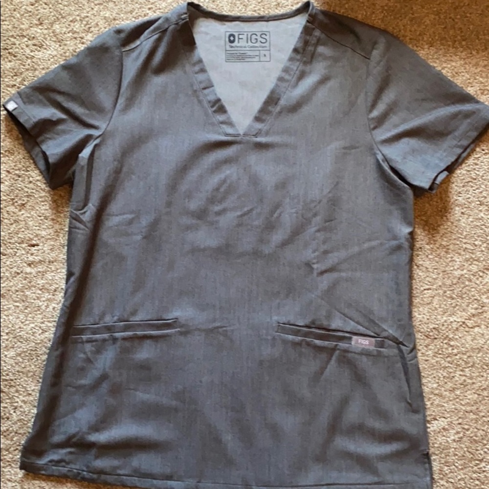 Figs Scrub top